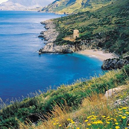 La Casetta Nel Porto Castellammare del Golfo Exterior foto