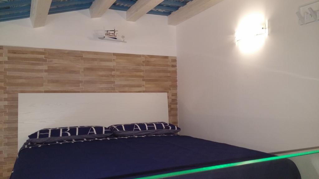 La Casetta Nel Porto Castellammare del Golfo Zimmer foto