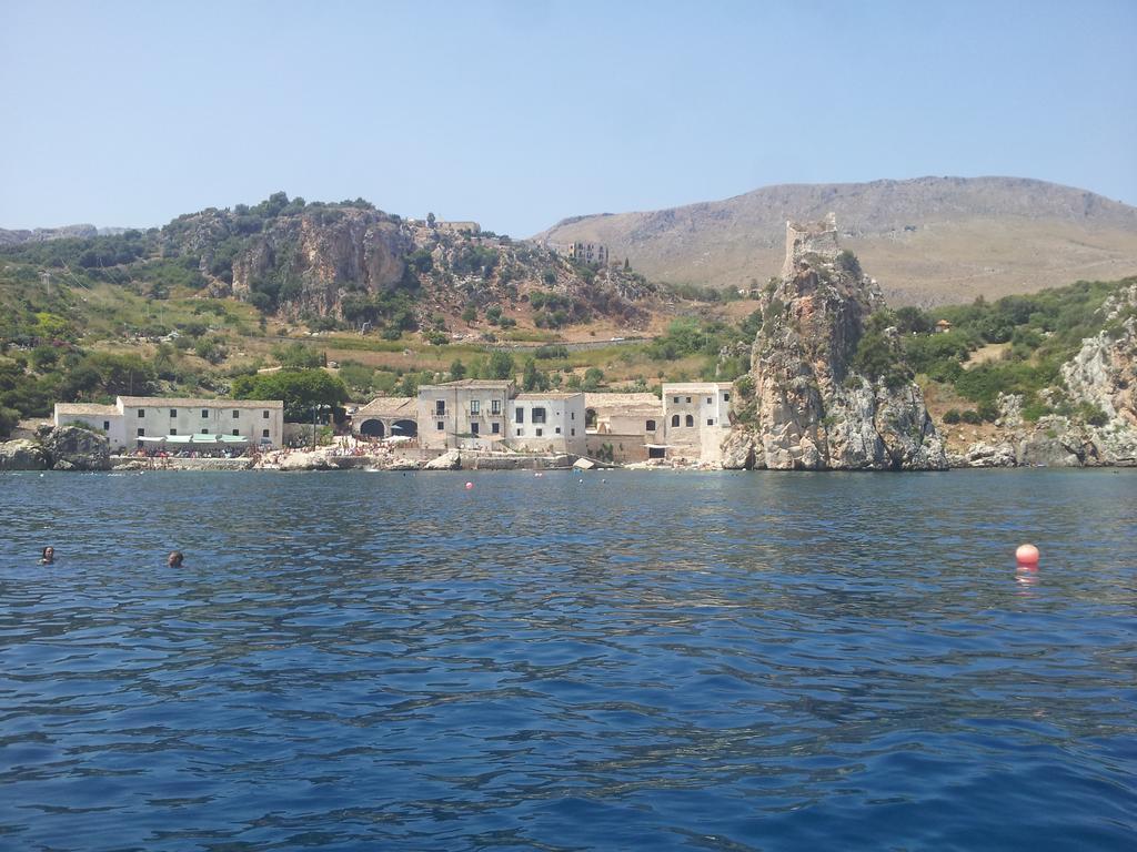 La Casetta Nel Porto Castellammare del Golfo Zimmer foto